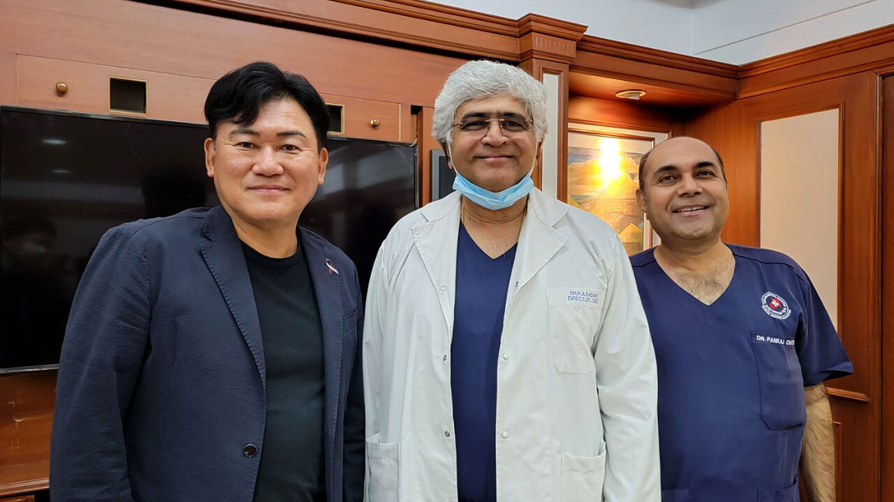 Rakuten Medical Expands to India as Mickey Visits