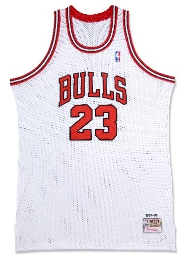 Autographed 1997-98 Chicago Bulls Jersey-1